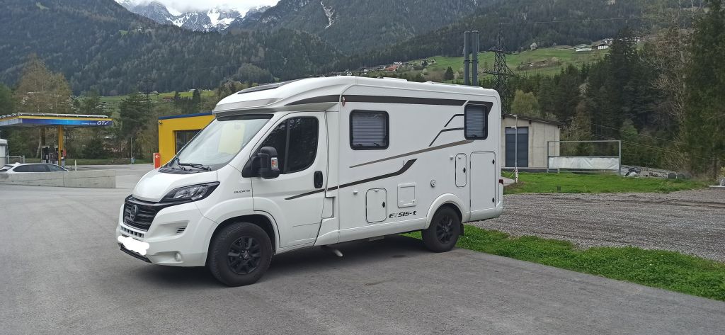 Hymer Exsis T 374 Als Teilintegrierter Bei Caraworld At