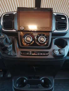 Fahrzeugbild Laika Ecovip L 2009 - Hubbett, Klima, RFK, Navi... #24