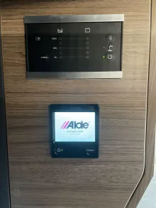 Fahrzeugbild Knaus Azur 500 FU "Abverkaufsstück" mit Tageszul #11