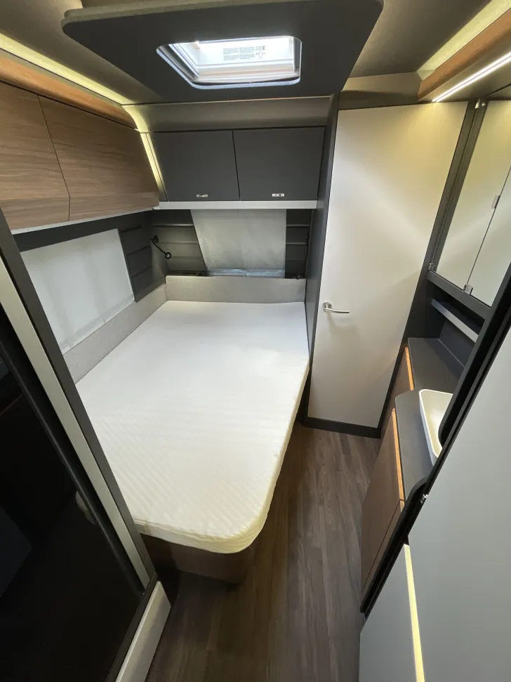 Fahrzeugbild Knaus Azur 500 FU "Abverkaufsstück" mit Tageszul #17