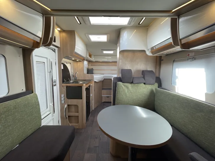 Fahrzeugbild Laika Ecovip H 2109 - mit Beschädigung Frontmaske #10