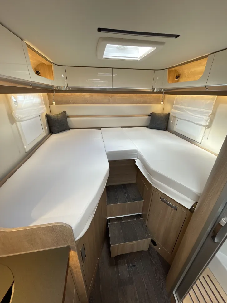 Fahrzeugbild Laika Ecovip H 2109 - mit Beschädigung Frontmaske #15