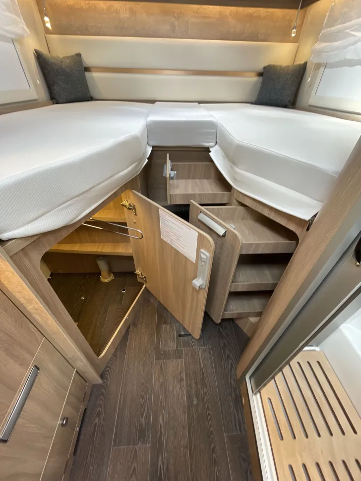 Fahrzeugbild Laika Ecovip H 2109 - mit Beschädigung Frontmaske #17