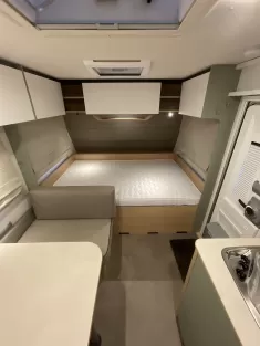 Bild 8 LMC Style 490 K mit 2er Stockbett