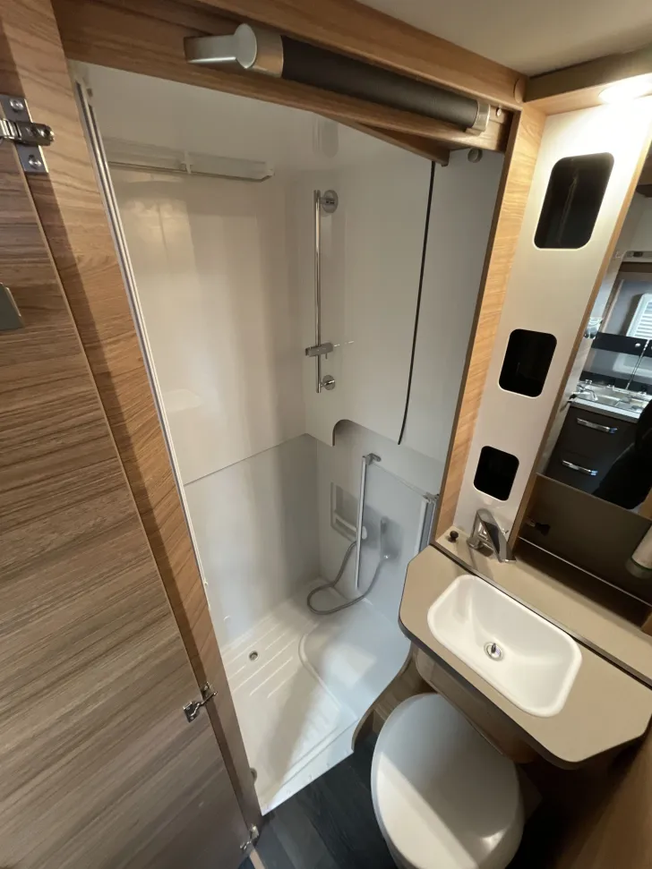 Fahrzeugbild Weinsberg X-CURSION VAN 500 MQ EDITION [PEPPER] - Automatik Getriebe #17
