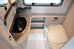 Bild 15 Hymer Eriba Touring 530 Tango Red, Autarkpaket