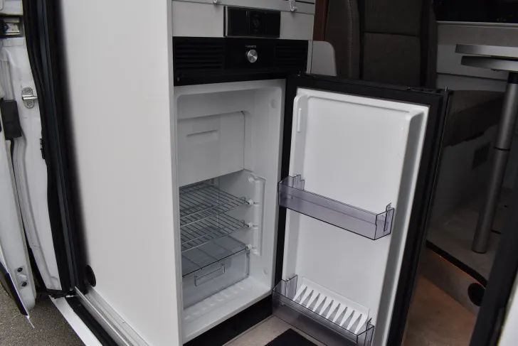 Fahrzeugbild Hymer Camper Van Ayers Rock Dieselhzg., Skyview, 5,41m #8