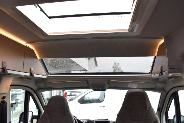 Fahrzeugbild Hymer Camper Van Ayers Rock Dieselhzg., Skyview, 5,41m #11