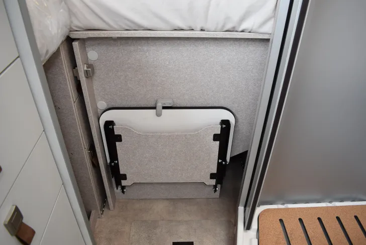 Fahrzeugbild Hymer Camper Van Ayers Rock Dieselhzg., Skyview, 5,41m #40