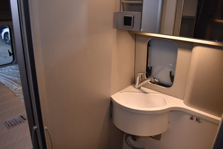 Fahrzeugbild Hymer Free 600 Campus Schlafdach, Dieselheizung #19