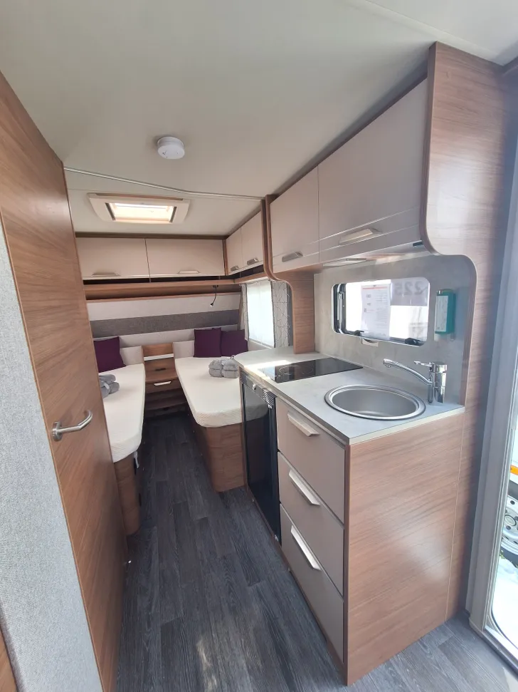Fahrzeugbild Knaus Sport 460 EU ePower Selection Abverkaufsstück #9