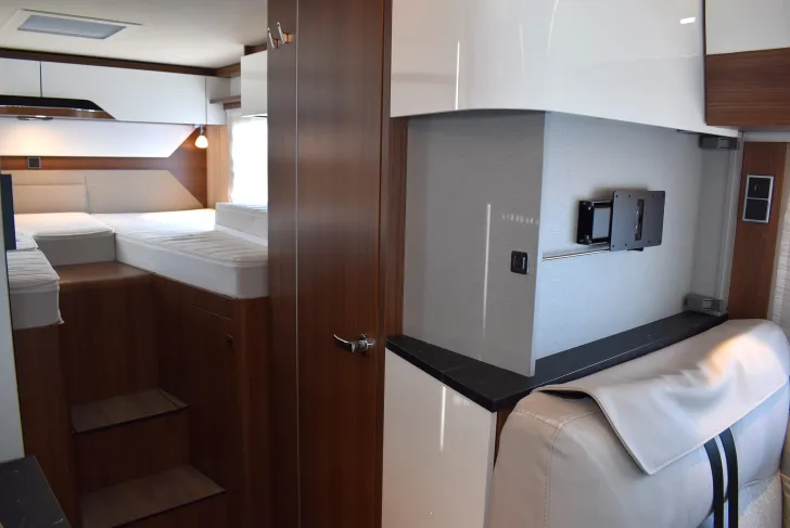 Fahrzeugbild Hymer B-Klasse MC T 580 Mercedes, Automatik, Doppelb. #11