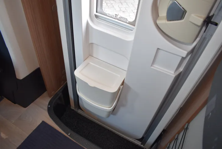 Fahrzeugbild Hymer B-Klasse MC T 580 Mercedes, Automatik, Doppelb. #27