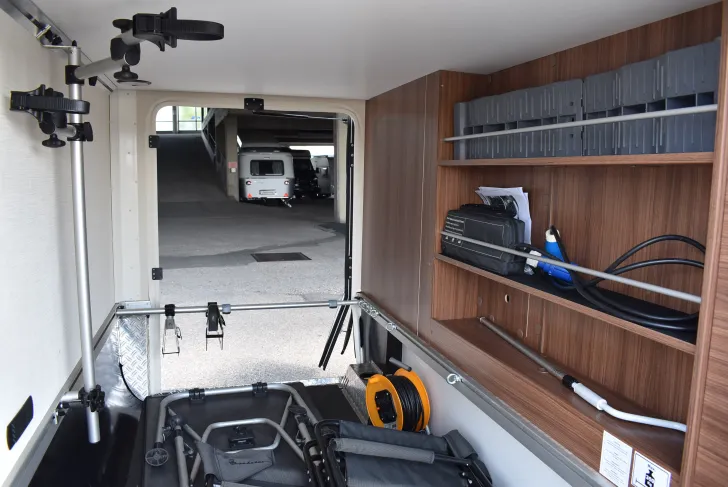 Fahrzeugbild Hymer B-Klasse MC T 580 Mercedes, Automatik, Doppelb. #31