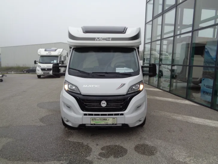 Fahrzeugbild McLouis Mc 4 881 Kat. 2 Autom.-GETRIEBE #2