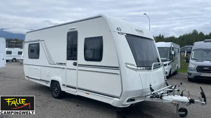 Schräg Vorne Fendt Apero 495 SG Dachklima, Mover