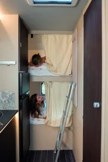 Fahrzeugbild Rimor Seal 9 #5