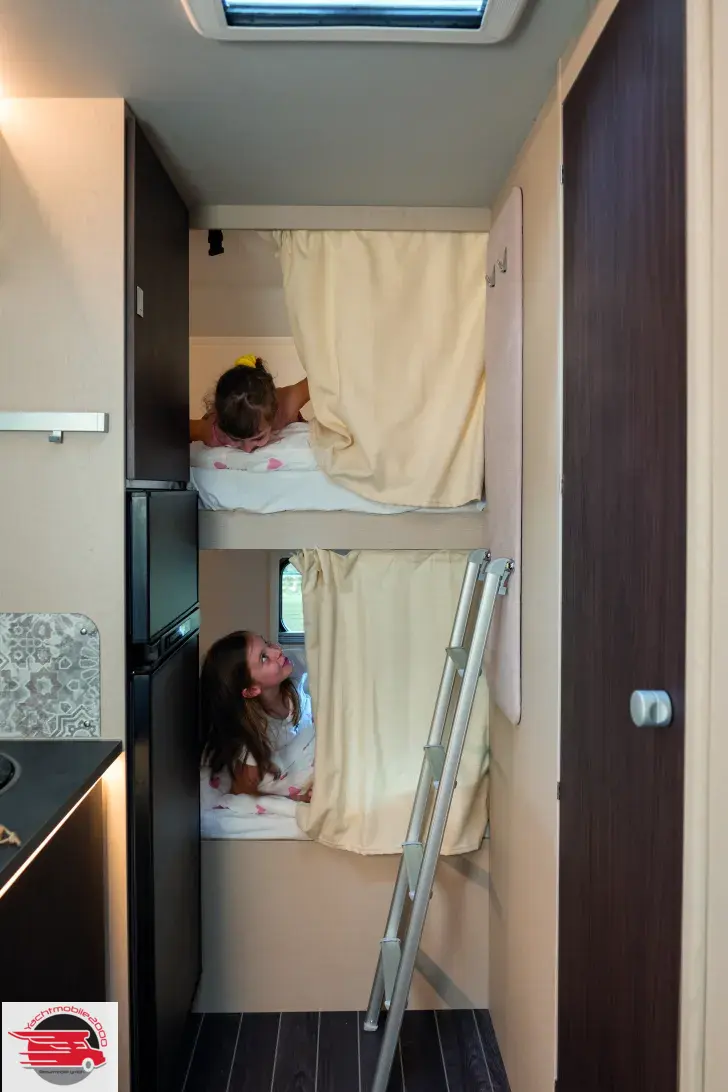 Fahrzeugbild Rimor Seal 9 #5