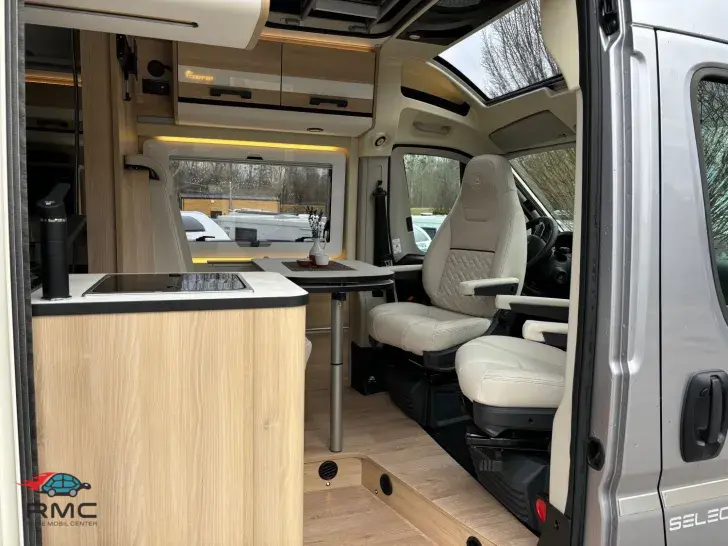 Fahrzeugbild Dreamer Select D68 up Saphir #15