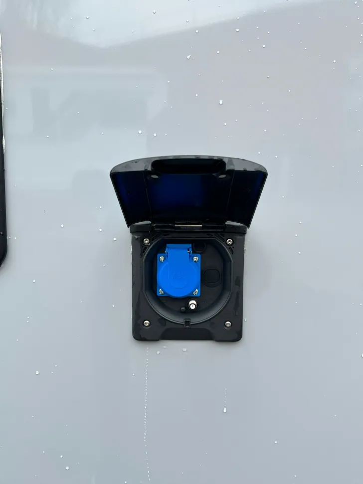 Fahrzeugbild Knaus Südwind 540 FDK 60 Years #13