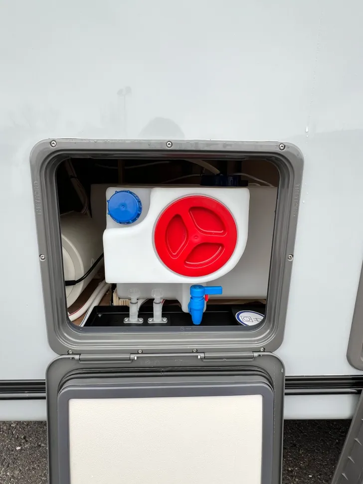 Fahrzeugbild Knaus Südwind 540 FDK 60 Years #8