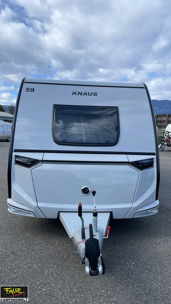 Frontal Vorne Knaus Südwind 500 EU 60 Years