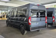 Bild 4 Pössl D-Line Roadstar 600 L mit Längsbetten