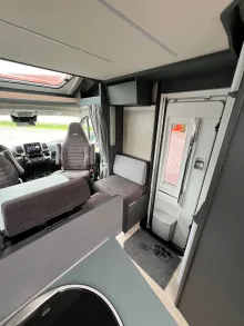 Fahrzeugbild Laika Kosmo L 319 - Sonderpreis #17