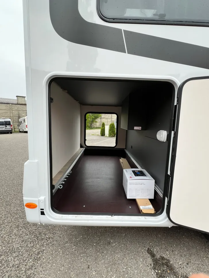 Fahrzeugbild Laika Kosmo L 319 - Sonderpreis #9