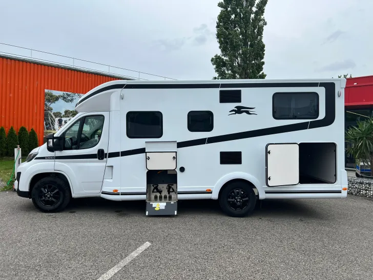 Fahrzeugbild Laika Kosmo L 319 - Sonderpreis #5