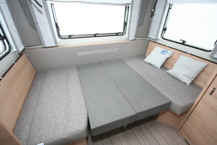 Fahrzeugbild Knaus Südwind 460 EU 60 Years #12