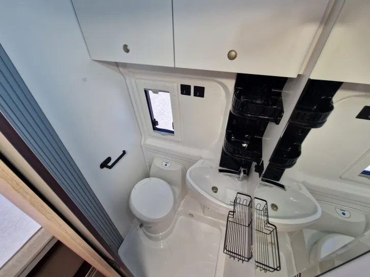 Fahrzeugbild Clever SELECT LINE Celebration 600 #22