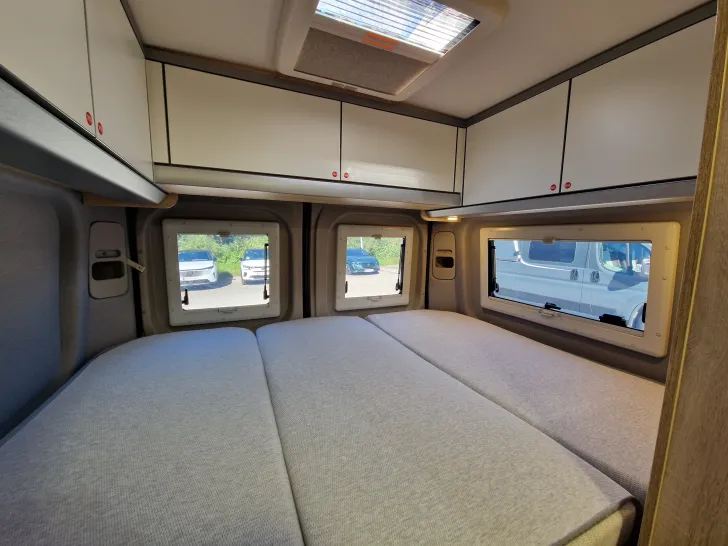 Fahrzeugbild Clever SELECT LINE Celebration 600 #24