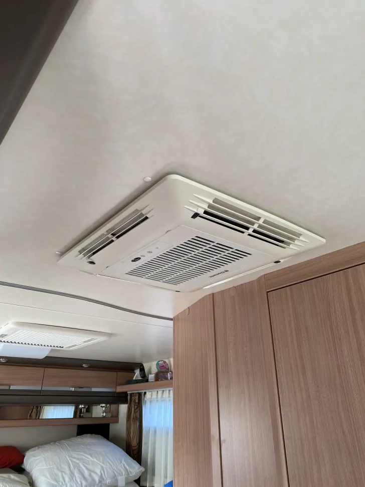 Fahrzeugbild Knaus Sky i 650 LEG #9