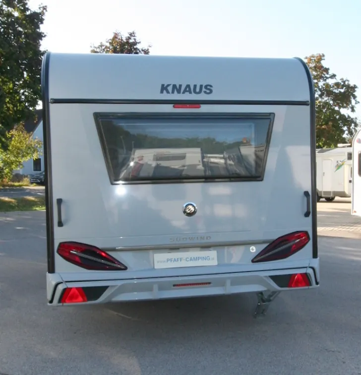 Fahrzeugbild Knaus Südwind 450 FU Black Selection #6
