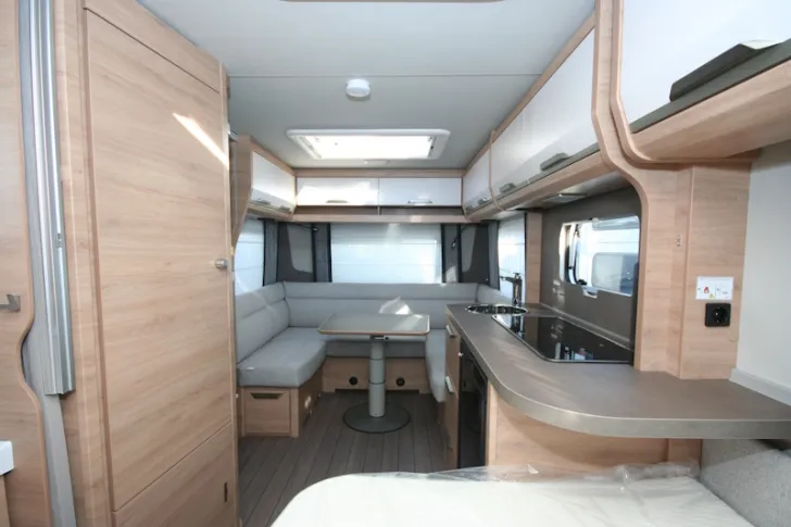 Fahrzeugbild Knaus Südwind 450 FU Black Selection #13