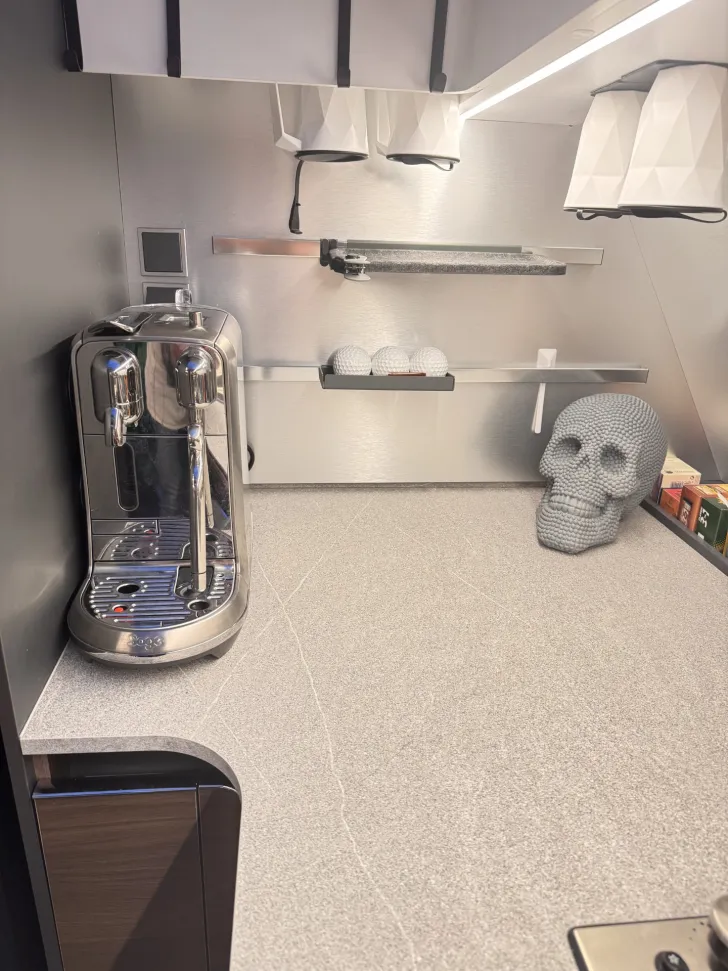 Fahrzeugbild Adria Alpina 663 HT #7