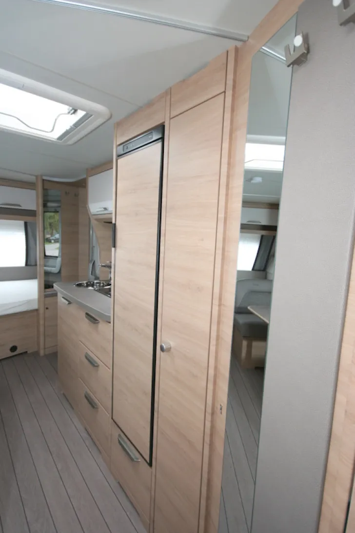 Fahrzeugbild Knaus Südwind 580 QS Black Selection #8