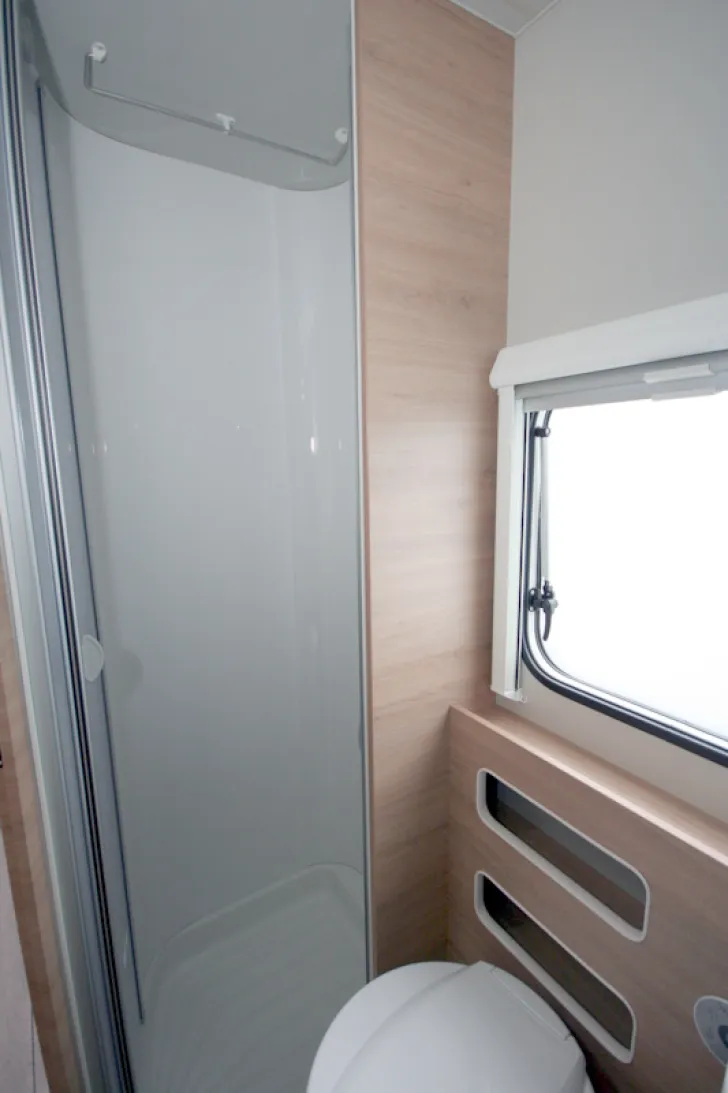 Fahrzeugbild Knaus Südwind 580 QS Black Selection #22