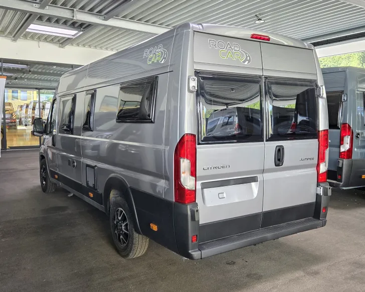 Fahrzeugbild Roadcar R 640 mit Längsbetten #5