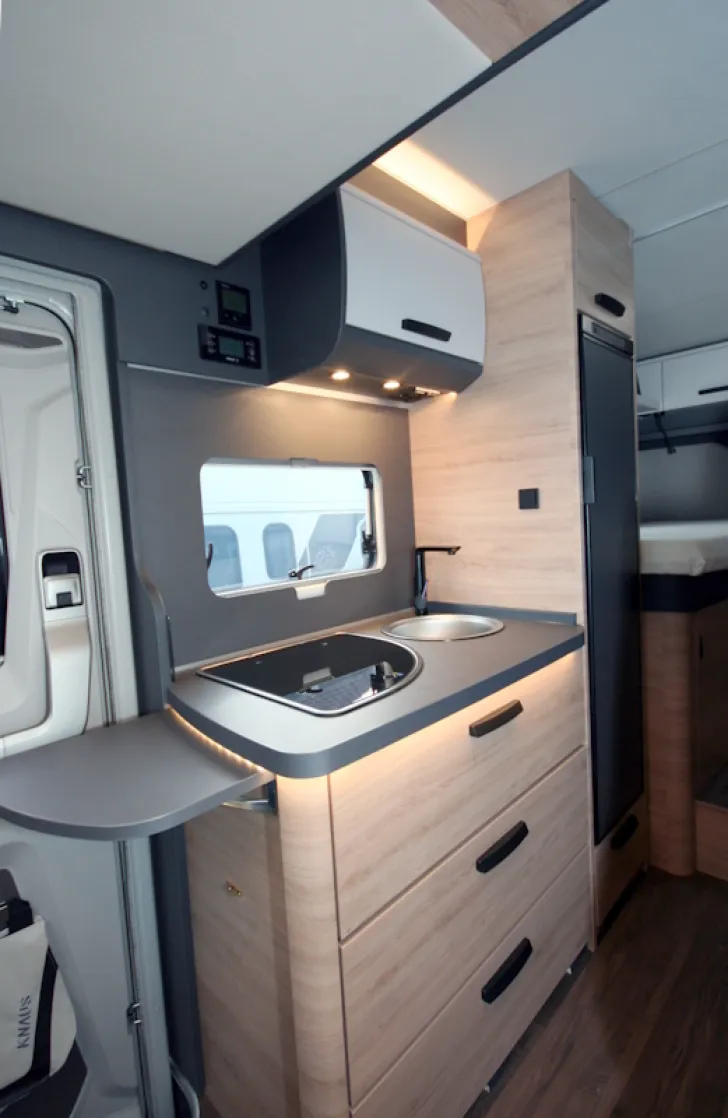 Fahrzeugbild Knaus L!VE WAVE 650 MEG Black Selection #16