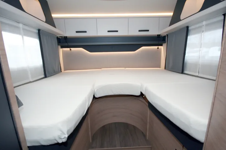 Fahrzeugbild Knaus L!VE WAVE 650 MEG Black Selection #18