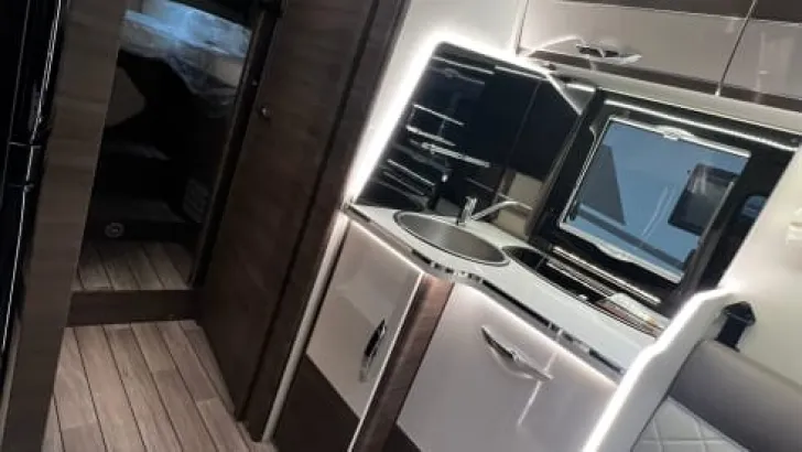 Fahrzeugbild McLouis Karat 873 G Neuwertig #8