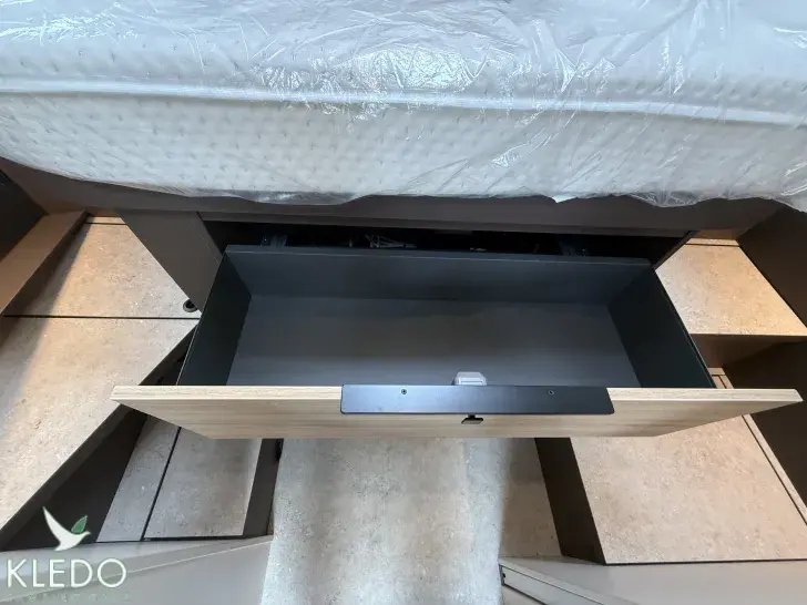 Fahrzeugbild Bürstner Signature SFT 7.4 #50